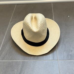 GAP Beige Straw Hat with Black Band
